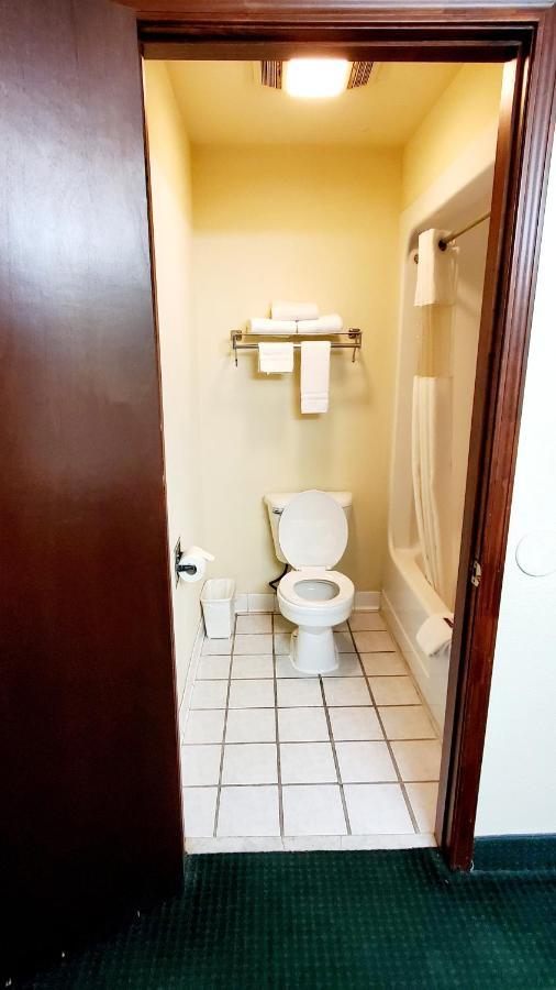 Executive Inn Alva Luaran gambar